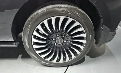 Lincoln Navigator 2019, 66042 км, за 37480.2 USD