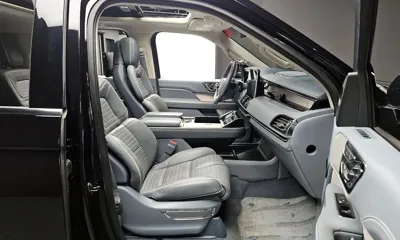 Lincoln Navigator 2019, 66042 км, за 37480.2 USD - фото 10