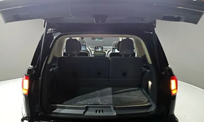 Lincoln Navigator 2019, 66042 км, за 37480.2 USD - фото 20