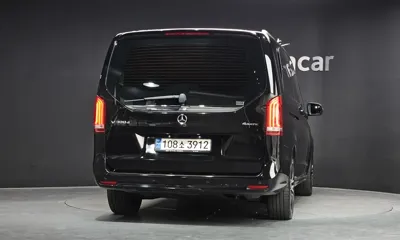 Mercedes-Benz V-Class 2022, 112594 км, за 44637 USD