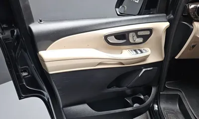 Mercedes-Benz V-Class 2022, 112594 км, за 44637 USD - фото 24