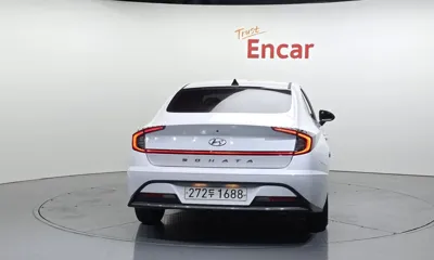 Hyundai Sonata 2020, 134792 км, за 8782.21 USD
