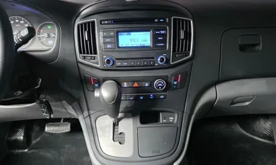 Hyundai Starex 2019, 75774 км, за 10703.67 USD - фото 15
