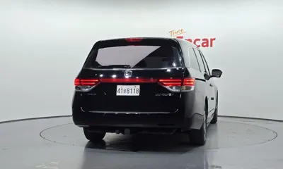 Honda Odyssey 2014, 94535 км, за 7667.91 USD