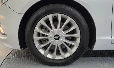 Hyundai Sonata 2017, 124538 км, за 5798.05 USD