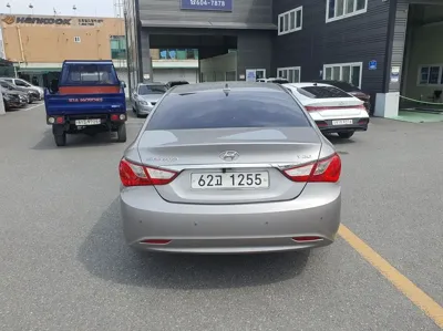 Hyundai Sonata 2010, 130473 км, за 1953.51 USD
