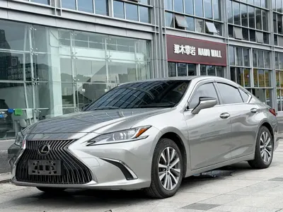 Lexus ES · 2019 год