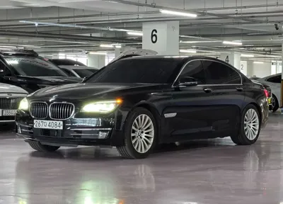 BMW 7-Series · 2013 год