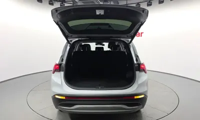 Hyundai Santafe 2022, 10708 км, за 17133.56 USD - фото 20