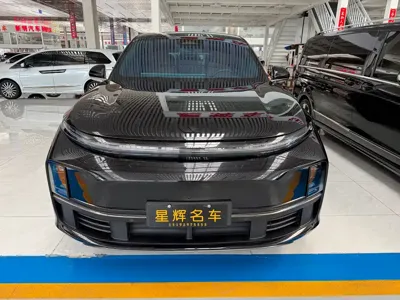 Li Auto Li L7 · 2024 год