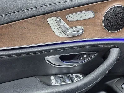Mercedes-Benz E-Class 2017, 106321 км, за 12406.46 USD - фото 15