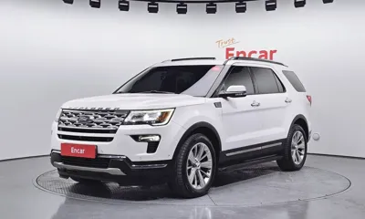 Ford Explorer · 2018 год
