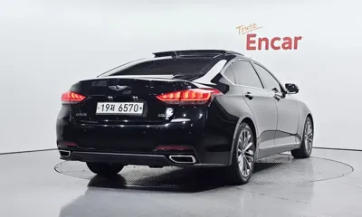 Hyundai Genesis 2014, 111125 км, за 8112.19 USD