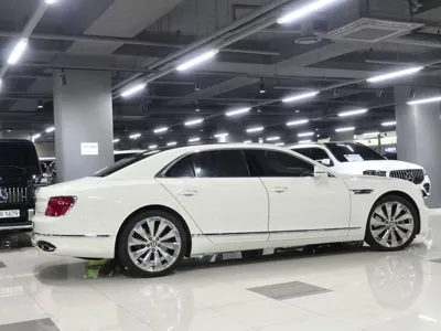 Bentley Flying Spur 2021, 34600 км, за 154361.47 USD