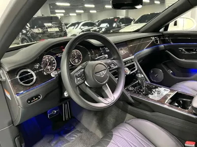 Bentley Flying Spur 2021, 34600 км, за 154361.47 USD