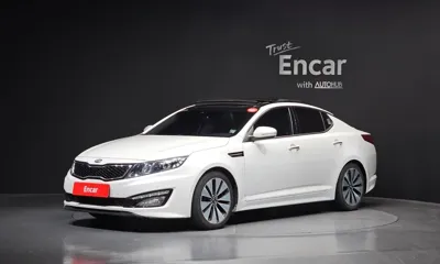 Kia K5 · 2013 год