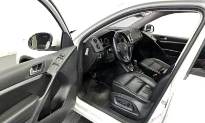 Volkswagen Tiguan 2013, 110380 км, за 6379.9 USD - фото 10