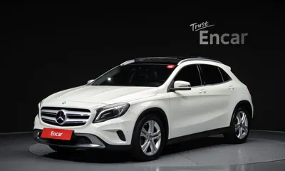 Mercedes-Benz GLA-Class · 2016 год