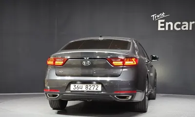 Kia K7 2017, 171740 км, за 4942.37 USD