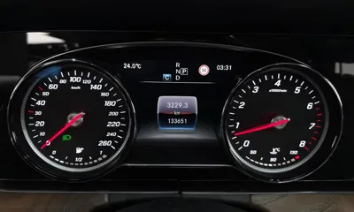 Mercedes-Benz E-Class 2018, 133651 км, за 12936.35 USD - фото 8