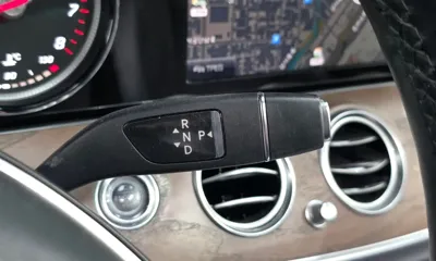 Mercedes-Benz E-Class 2018, 133651 км, за 12936.35 USD - фото 9