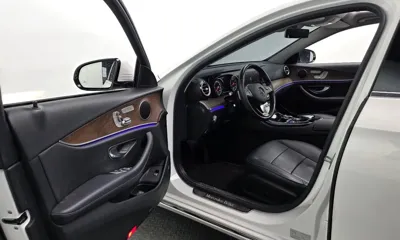 Mercedes-Benz E-Class 2018, 133651 км, за 12936.35 USD - фото 10