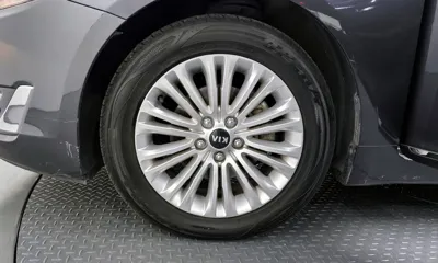 Kia K7 2014, 96917 км, за 5451.92 USD