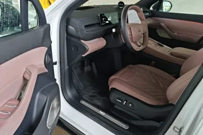 Nio EC6 2025, 13200 км, за 39985 USD - фото 23