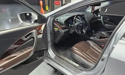 Hyundai Grandeur 2015, 130413 км, за 6104.77 USD - фото 10