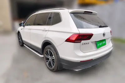 Volkswagen Tiguan L 2017, 65300 км, за 11368 USD
