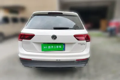 Volkswagen Tiguan L 2017, 65300 км, за 11368 USD