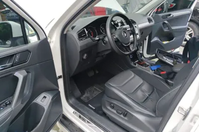 Volkswagen Tiguan L 2017, 65300 км, за 11368 USD - фото 16