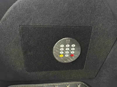 Mercedes-Benz S-Class 2023, 10000 км, за 175300.26 USD - фото 28