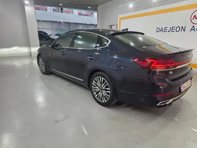 Kia K7 2020, 92796 км, за 10437.18 USD