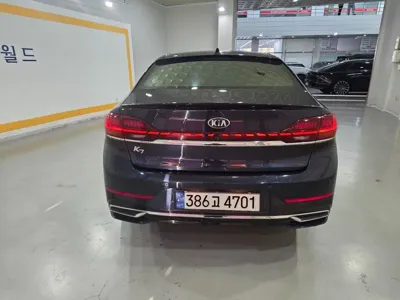Kia K7 2020, 92796 км, за 10437.18 USD