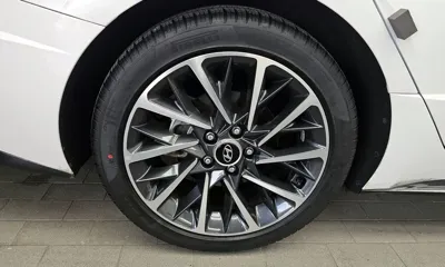 Hyundai Sonata 2022, 26699 км, за 15894.03 USD