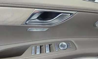Genesis GV80 2022, 34754 км, за 30612.39 USD - фото 28
