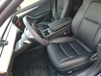 Tesla Model 3 2023, 39900 км, за 21654.42 USD - фото 15