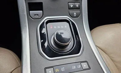 Land Rover Range Rover Evoque 2018, 49446 км, за 10371.54 USD - фото 9