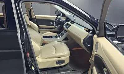 Land Rover Range Rover Evoque 2018, 49446 км, за 10371.54 USD - фото 11