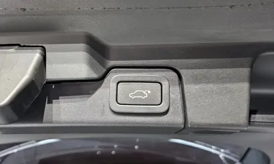 Land Rover Range Rover Evoque 2018, 49446 км, за 10371.54 USD - фото 29