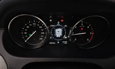 Land Rover Discovery Sport 2018, 68743 км, за 9867.54 USD - фото 8