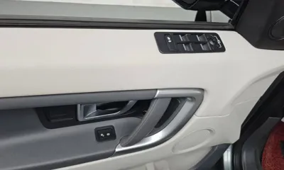 Land Rover Discovery Sport 2018, 68743 км, за 9867.54 USD - фото 19