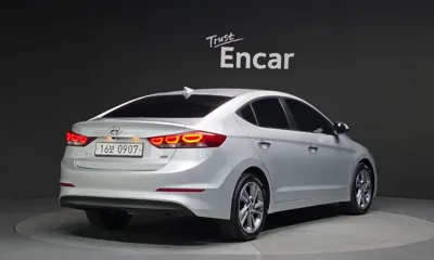 Hyundai Avante 2016, 110115 км, за 7218.54 USD
