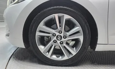 Hyundai Avante 2016, 110115 км, за 7218.54 USD