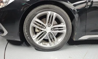 Hyundai Grandeur 2018, 202690 км, за 5863.2 USD