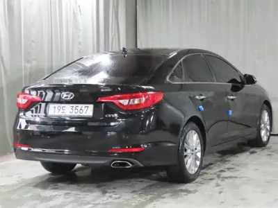 Hyundai Sonata 2015, 193072 км, за 3446.26 USD