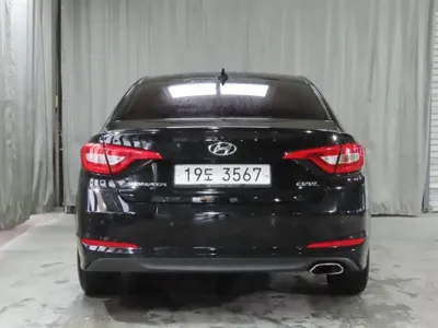 Hyundai Sonata 2015, 193072 км, за 3446.26 USD