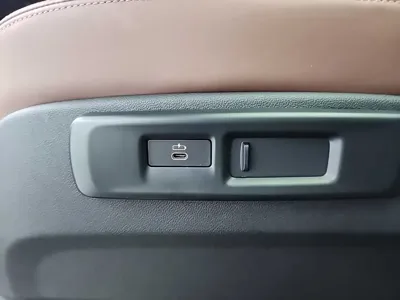 BMW X5 2023, 61815 км, за 50171.9 USD - фото 14