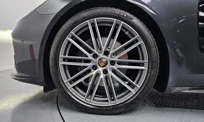 Porsche Panamera 2021, 39303 км, за 67416.49 USD
